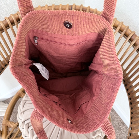 Urban Outfitters Cognac Corduroy Tote Bag - Picture 5 of 7